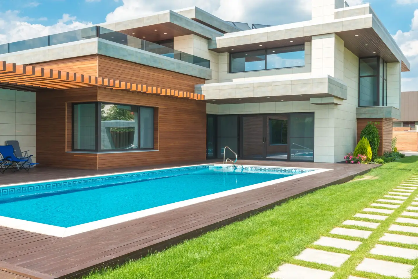 Swimming pool built in Peak View, NSW